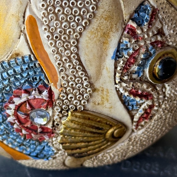 Decorative Mosaic Fish Figurine Multicolor Small Art Piece 7" x 5.5" - Picture 7 of 7